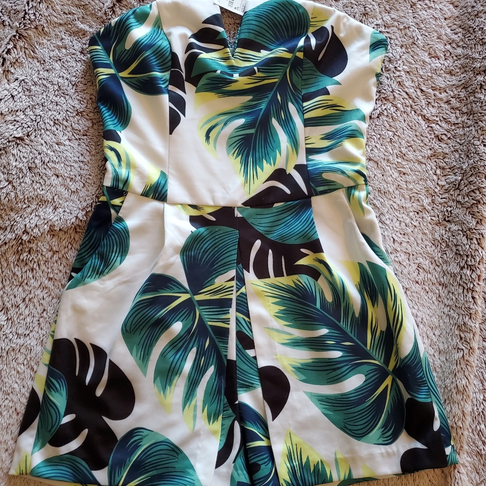 Charlotte Russe Tropical Romper Medium